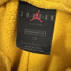 Nike Jordan Shorts Men S Yellow Drawstring Heavyweight Stretch Basketball CN3821